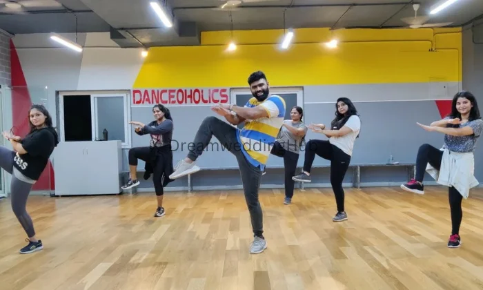 SUDHIRSDANCEOHOLICS